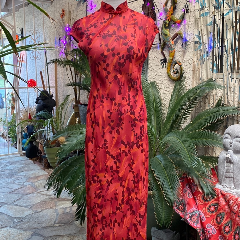 🧡🔻🧡ASIAN SEMI-SHEER RED-ORANGE IN COLOR STYLE DRESS🧡🔻🧡 - Picture 2 of 6